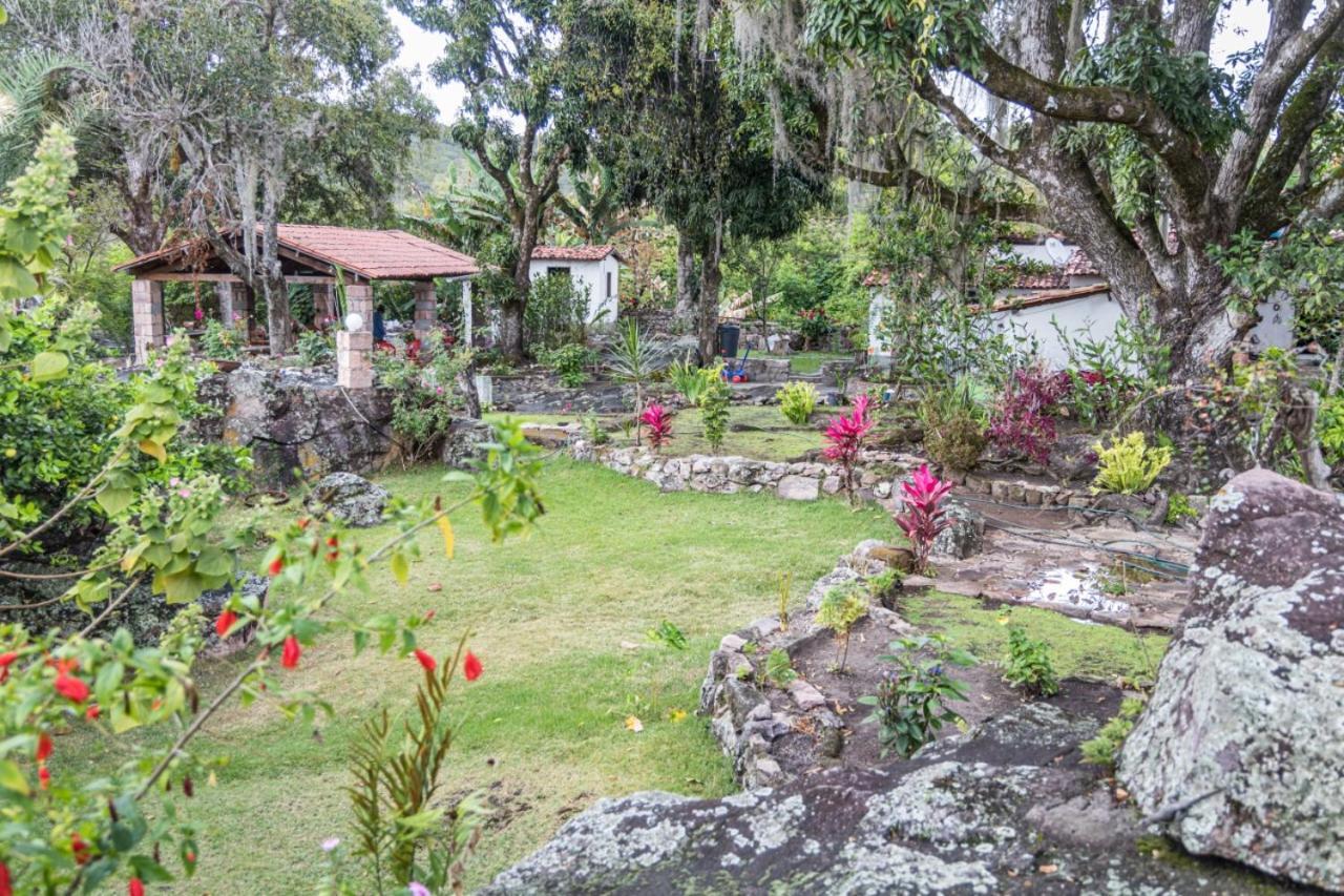 Pousada Dona Lita Igatu Exterior foto